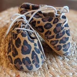 Honeysuckle suede cheetah print size 5 baby shoes like new